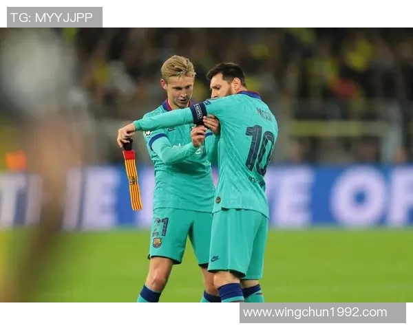 黄色长发的足球明星如何在赛场上展现独特魅力与个人风格